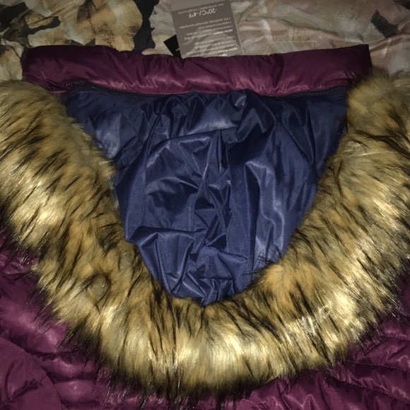 BEAUTIFUL purple weather coat - Picture 11 of 12